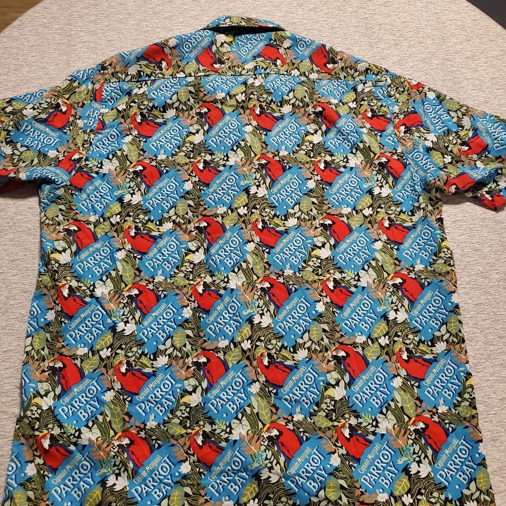 Vintage Captain Morgan Mens L Shirt Parrot Bay Button Up S/S Hawaiian USA Made - Picture 4 of 7